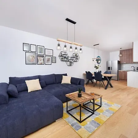 公寓 5min2centre, View & Free Parking 布拉迪斯拉发