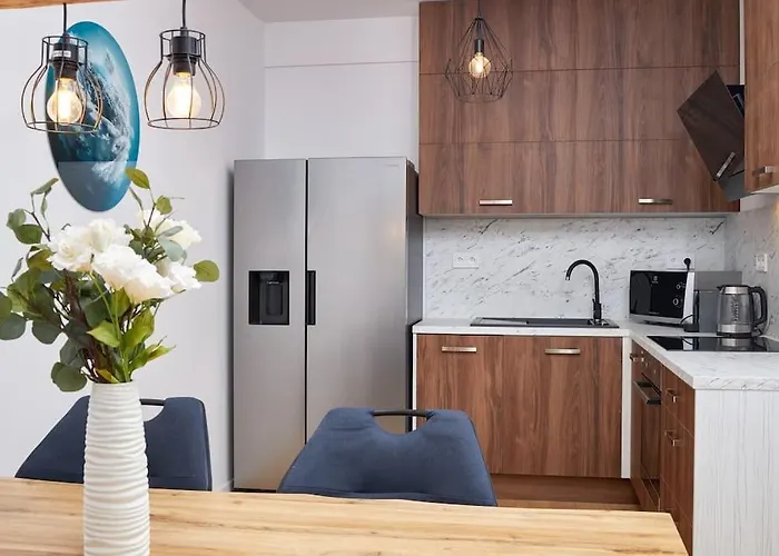 Апартаменти 5min2centre, View & Free Parking Братислава